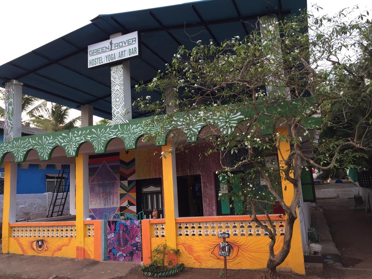 Green Rover Hostel By Gypstead Vagator Exterior photo