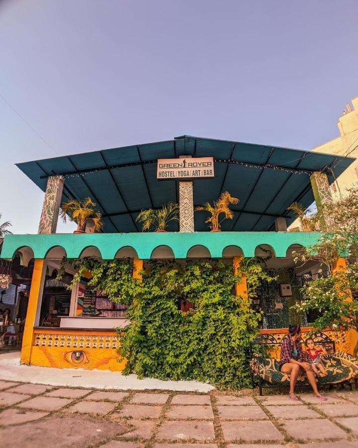 Green Rover Hostel By Gypstead Vagator Exterior photo